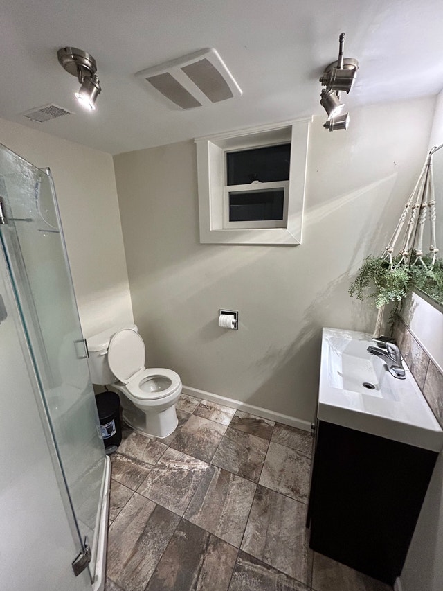 (Rented) 2 bedroom Basement suit rental available June 1st Long Term