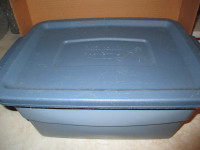 Rubbermaid Roughneck Storage Container