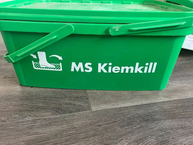 Farm / Medical Safety Equipment in Health & Special Needs in Calgary - Image 3