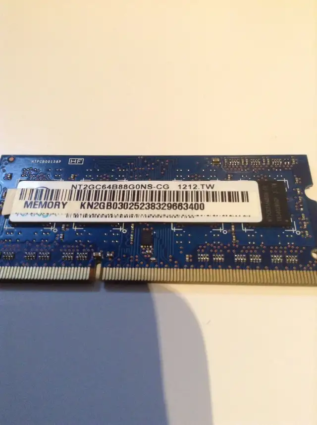mémoire ddr3 2gb in System Components in Québec City - Image 2