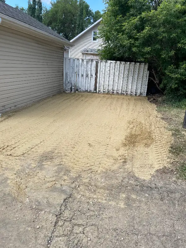 Bobcat Services Snow Removal in Other in Edmonton - Image 11