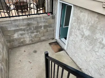 Central Whitby Basement Apartment for Rent