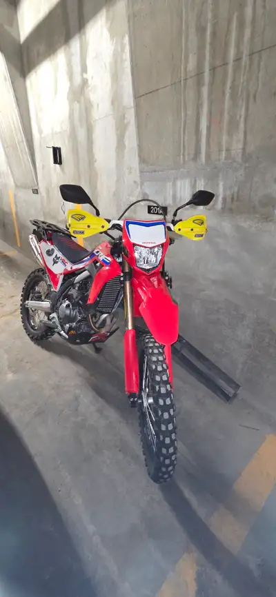2021 Honda CRF300L 7450km Well maintained, oil/filter changes every 3k with Honda Hp4S, stored in he...