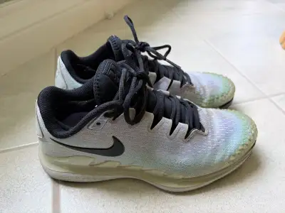 Nike Tennis shoes - women 6.5, View more
