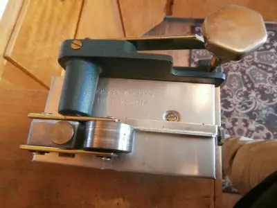 For sale a 2003 Fraser Rug Hooking Cutter with #3 & 4 blades . It works with no problems cutting wit...