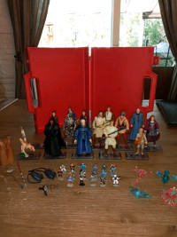 Star Wars figurines avec leurs puces , puces parlante et moniteu