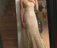 Prom dress/robe de balle à vendre