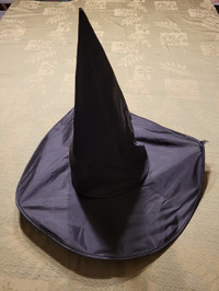 black witches hat (100% nylon)