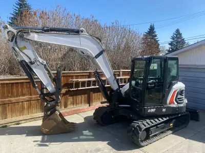 Great all round machine. Owner was only operator. 4,142 hrs. Operating weight 19,500lbs. Hydraulic Q...
