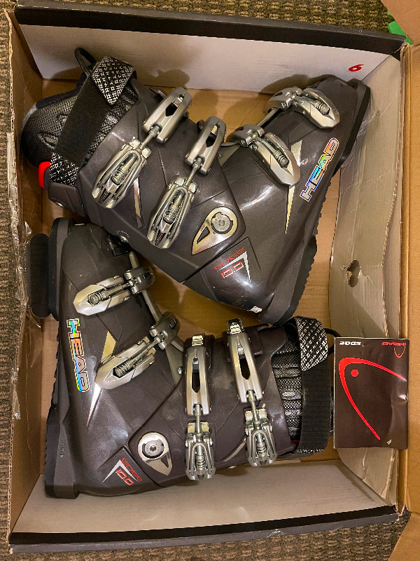 Like New Skis Atomic Supercross 150cm + Atomic Bindings +Boots dans Ski  à Ville de Montréal - Image 2
