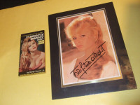 Brigitte Bardot vintage paperback ( autographed pic )
