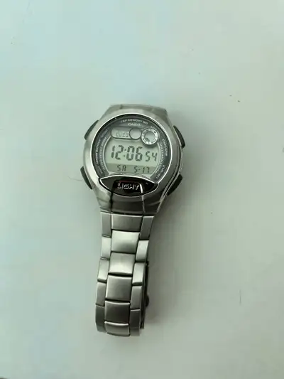 Very nice Casio. Very similar to a gshock. With metal band and aluminum bezel. 10 yr battery