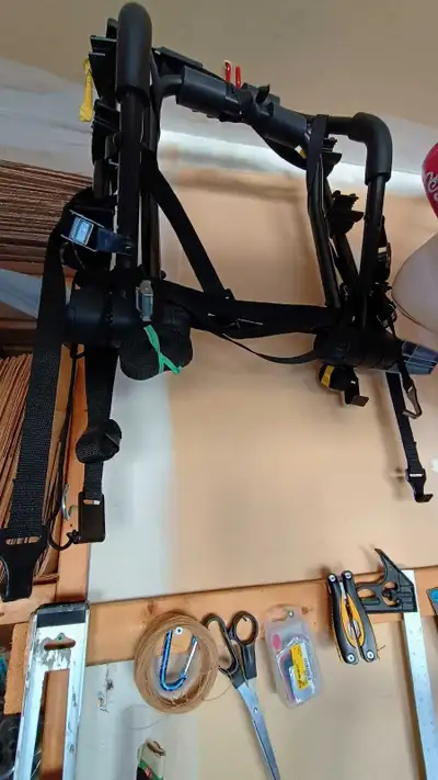 Folding bike rack for carrying up to 4 bikes. Trunk back installation, solid made. Not using in a fe...