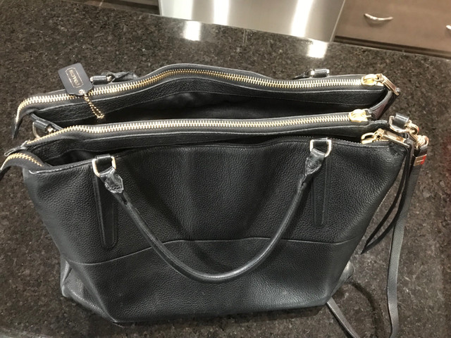 Authentic Coach Borough Computer Bag - like new in Women's - Bags & Wallets in Saskatoon - Image 4