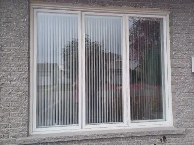 Grande fenêtre 82 1/4 x  70 1/4, View more