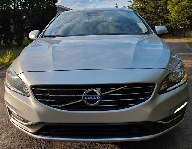 2015 Volvo S60, T5, AWD, Low Km, Great shape  in Cars & Trucks in St. Albert - Image 2