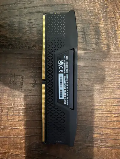 Corsair 1x 16G DDR5 5600 C36, View more