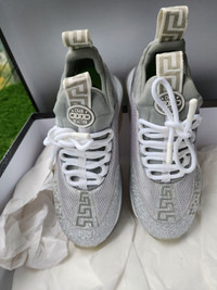 NIB Versace Silver Sparkle Chain Reaction Sneakers SZ 8