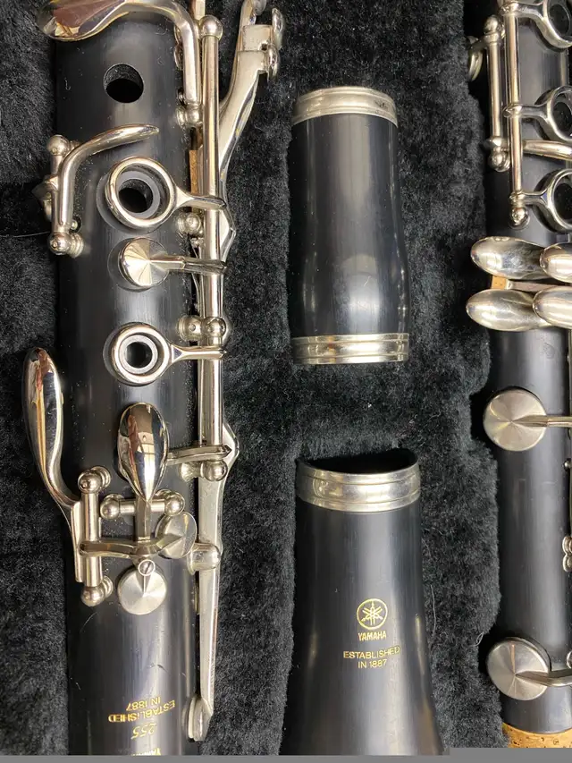 Yamaha Clarinet. Model #255 Absolute MINT condition.Newest model in Woodwind in Saskatoon - Image 6