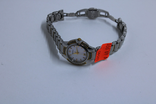 Bulova Accutron Woman Watch (#13590) in Jewellery & Watches in City of Halifax - Image 3
