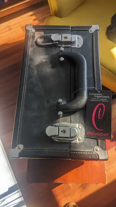 Caboodles Case, View more