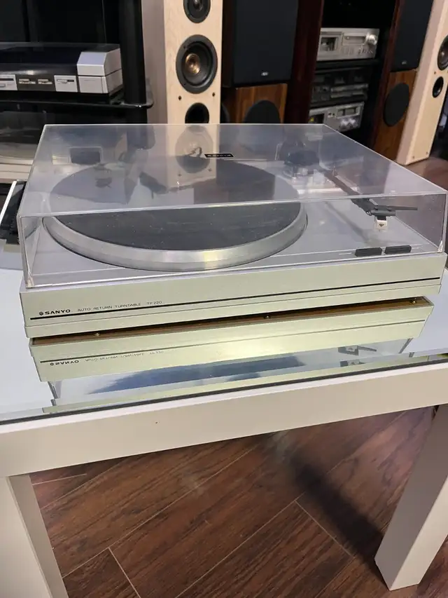 Sanyo Vintage Turntable