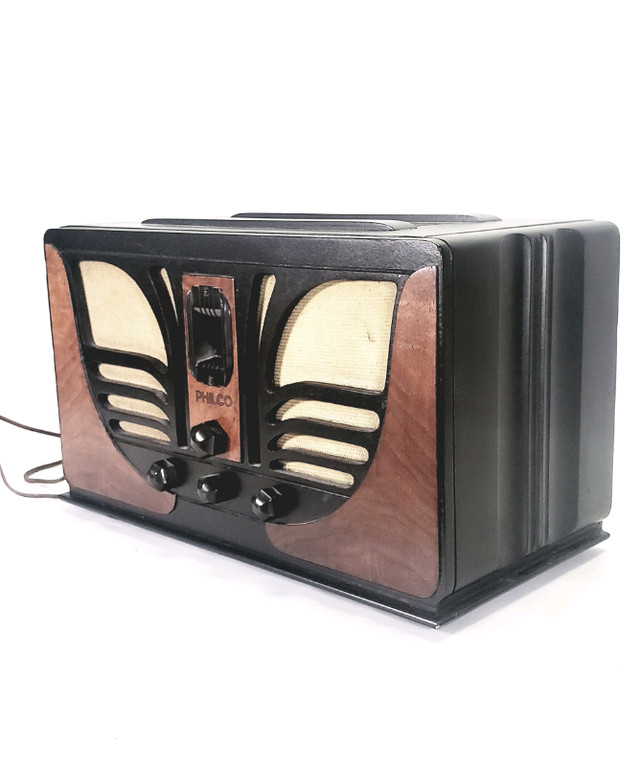 Philco Butterfly Radio in Stereo Systems & Home Theatre in Mississauga / Peel Region