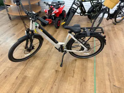 -Powerful 500W motor for effortless rides -48V lithium battery with up to 100km range -German brand...