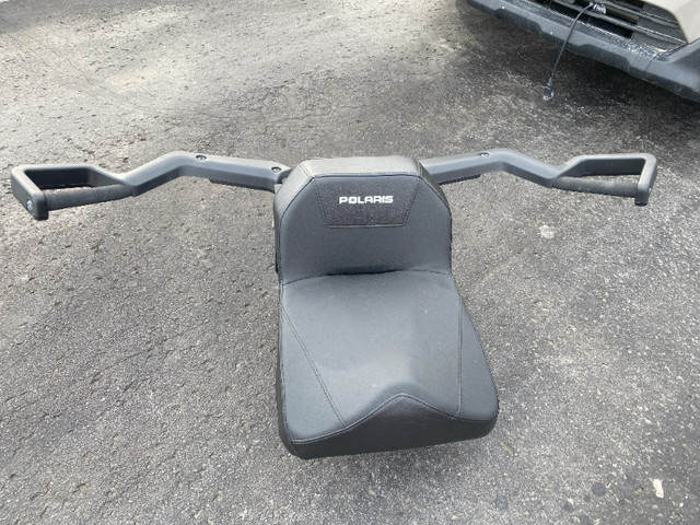 Polaris passenger seat (mint) in Snowmobiles Parts, Trailers & Accessories in Ottawa - Image 3