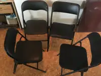 4 chaises @ 15$ ch./2 pour 25$. folding chairs @ 15$ ea.