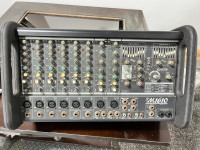 Yorkville M1610 10 Channel Powered Mixer