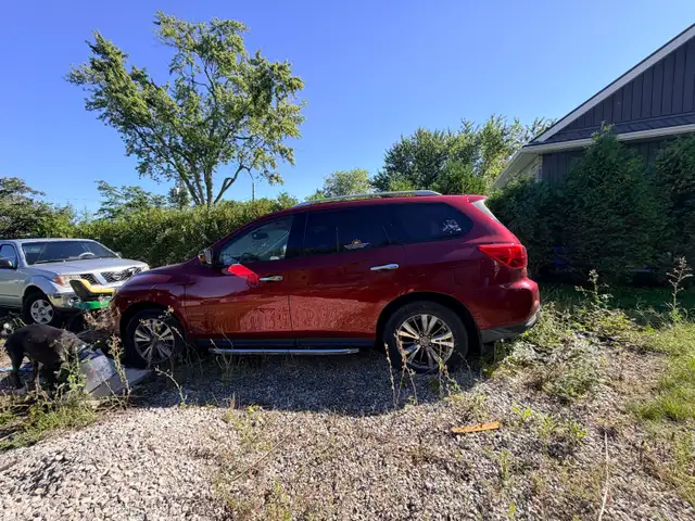 2018 Nissan Pathfinder SL needs new engine 562911351365314562