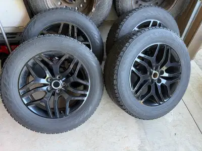 Nokian Hakkapeliitta R3 SUV Winter tires on rims good condition, fits Volvo and Landeover. Previousl...