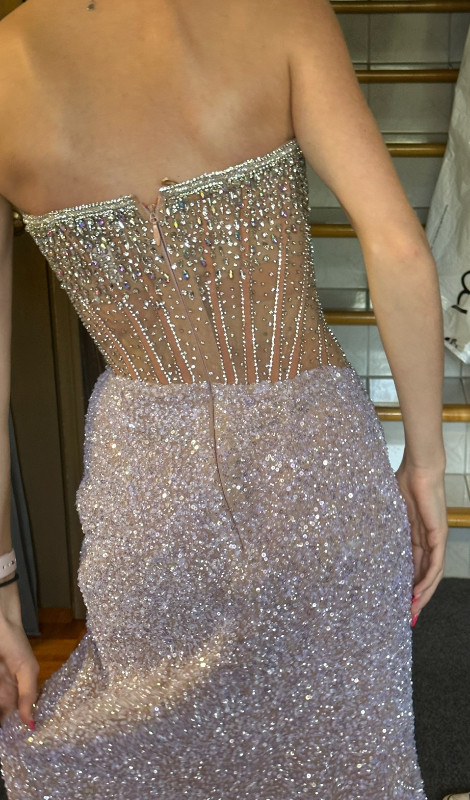 Prom dress in Women's - Dresses & Skirts in St. Catharines - Image 2