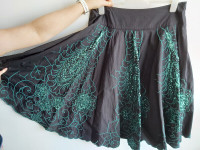 Midi Circle Skirt w/Deep Green Sequins & Flower Design Size 10