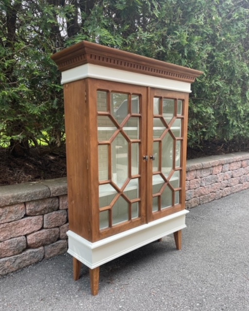 The Classic Cabinet in Hutches & Display Cabinets in Muskoka - Image 4