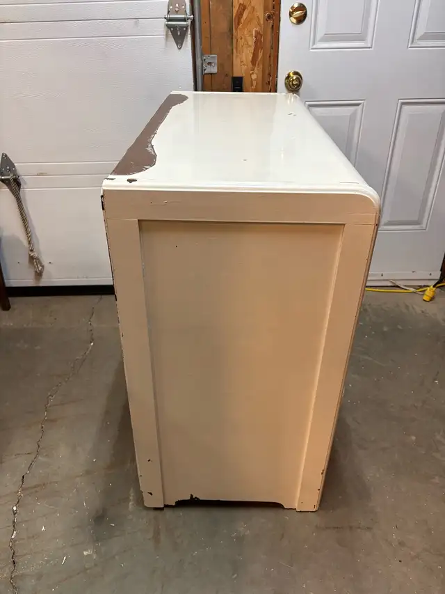 Vintage Art Deco Waterfall Dresser in Arts & Collectibles in Cole Harbour - Image 9