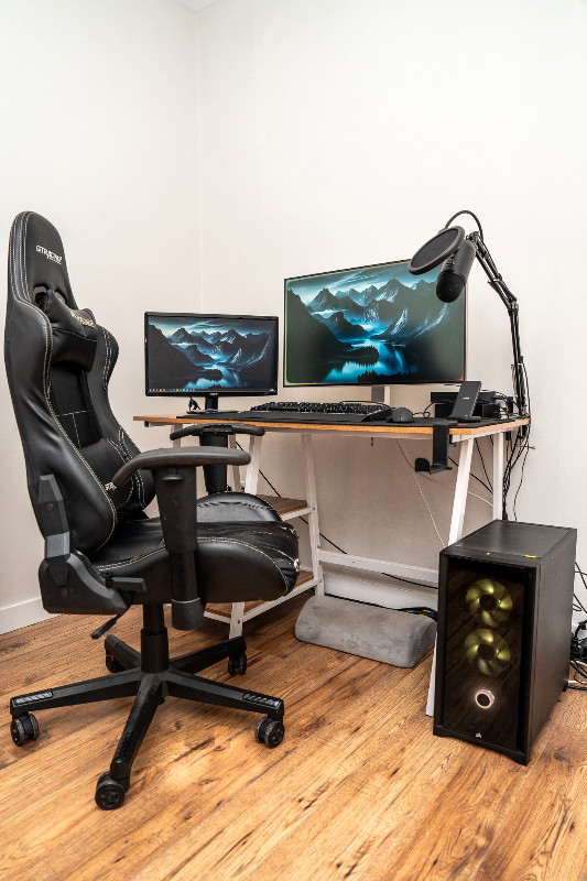 Complete High-End PC Setup: Desk, Dual Monitors, Gaming Chair in Desktop Computers in Hamilton