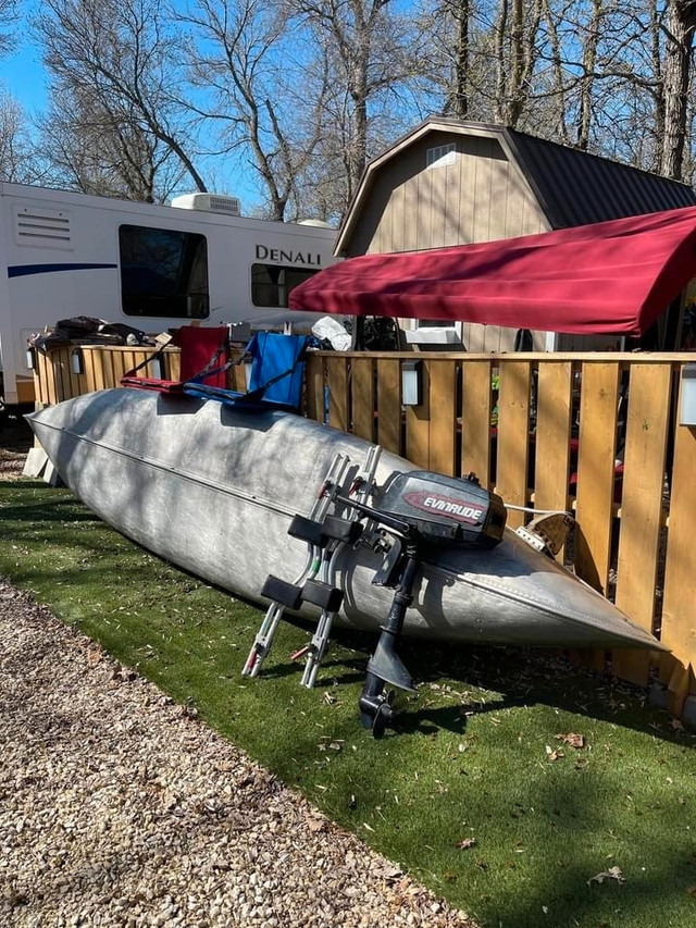 17' aluminum canoe with 2hp outboard Canoes, Kayaks & Paddles