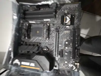 Motherboard Asus TufGaming B450M-Plus II AMD SOCKET AM4 Ready for gaming Carte Mere pres pour du jeu...