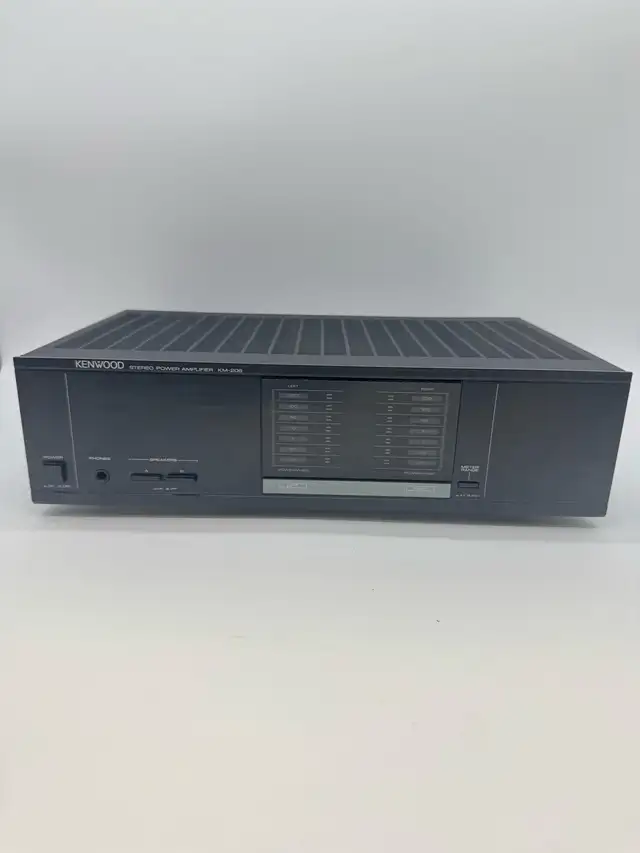 Kenwood KM-206 Stereo Power Amplifier Vintage Made in Japan in Stereo Systems & Home Theatre in City of Toronto - Image 2
