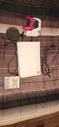 PS5 disc edition  plus hogwarts game and accessories 