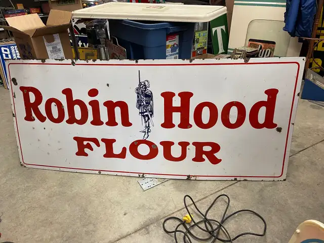 IH Cub Cadet dealership farm sign in Arts & Collectibles in Saskatoon - Image 5