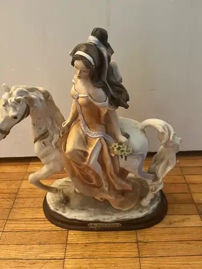 Statue The Natelia Collection , View more