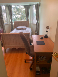 Room for Rent - Burnaby - $1,000 monthly.