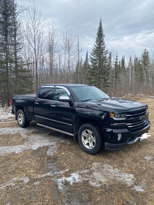 2017 chevy silverado ltz in Cars & Trucks in Thunder Bay