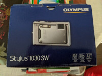Digital Camera Olympus Stylus 1030 SW 3.6X 10.1 MP 2.7 LCD
