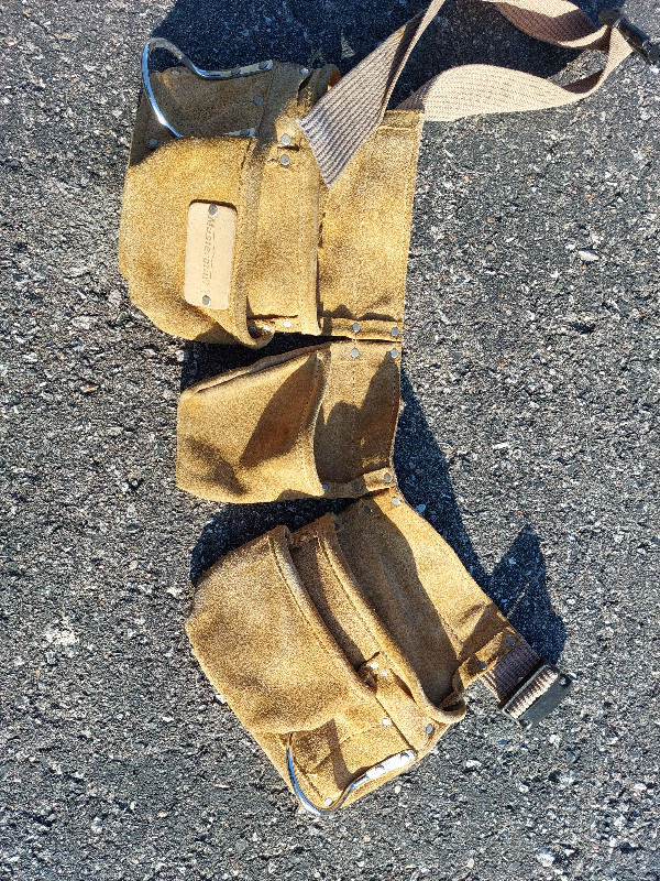 Mastercraft Suede Leather Adjustable Tool Belt w/ 11 Pockets in Other in Oshawa / Durham Region