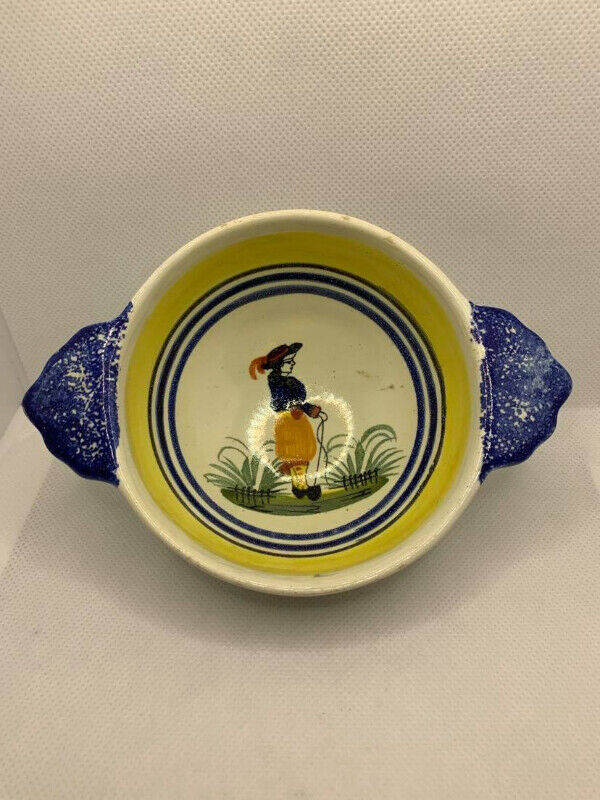 Henriot Quimper France Bowl with Lug Handles - Vintage Ceramic in Arts & Collectibles in Fredericton