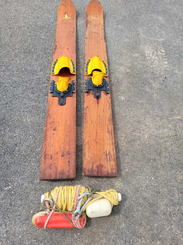 Vintage Water Skis in Other in Saint John - Image 2